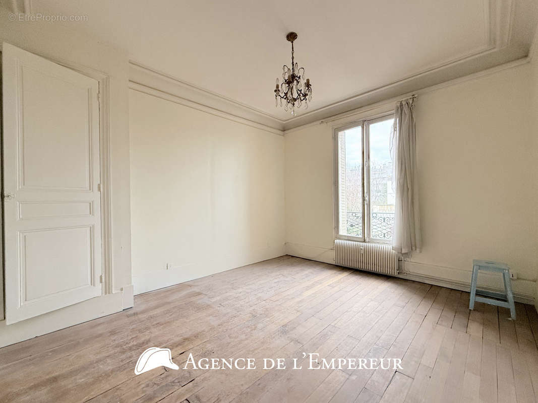 Appartement à NANTERRE