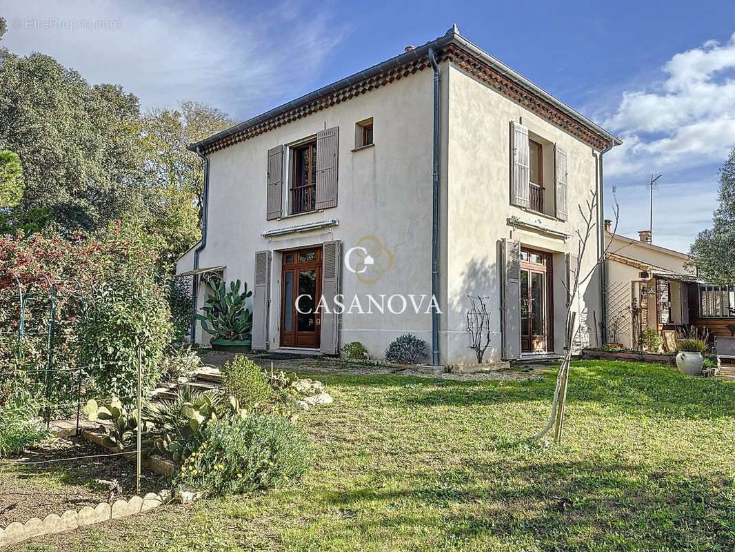 Maison à CLERMONT-L&#039;HERAULT