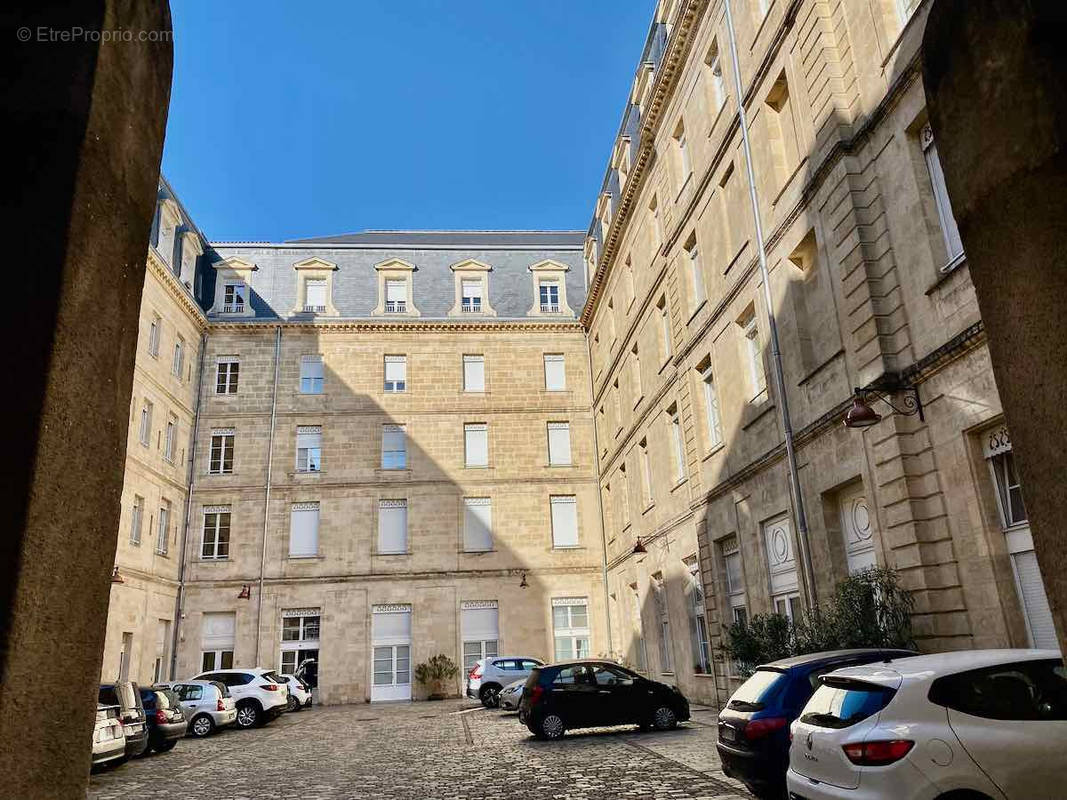 Appartement à BORDEAUX