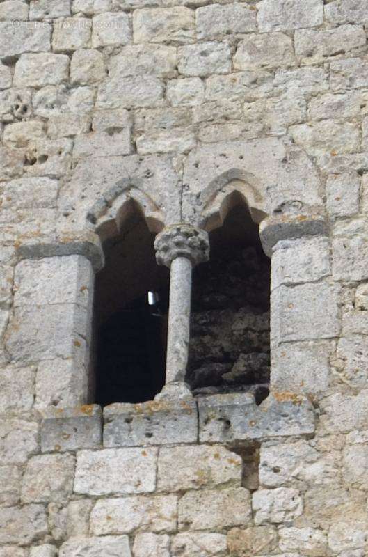 Maison à VALENCE-SUR-BAISE