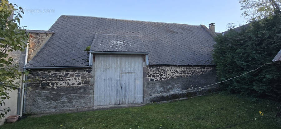 Maison à LE VERNET-SAINTE-MARGUERITE