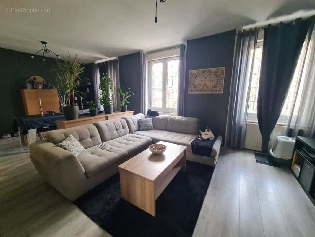 Appartement à SAINT-ETIENNE