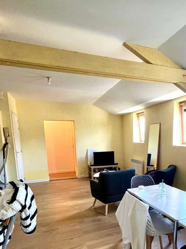 Appartement à SEGRE