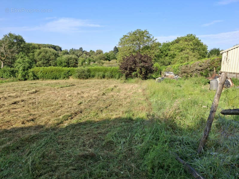 Terrain à LA SOUTERRAINE