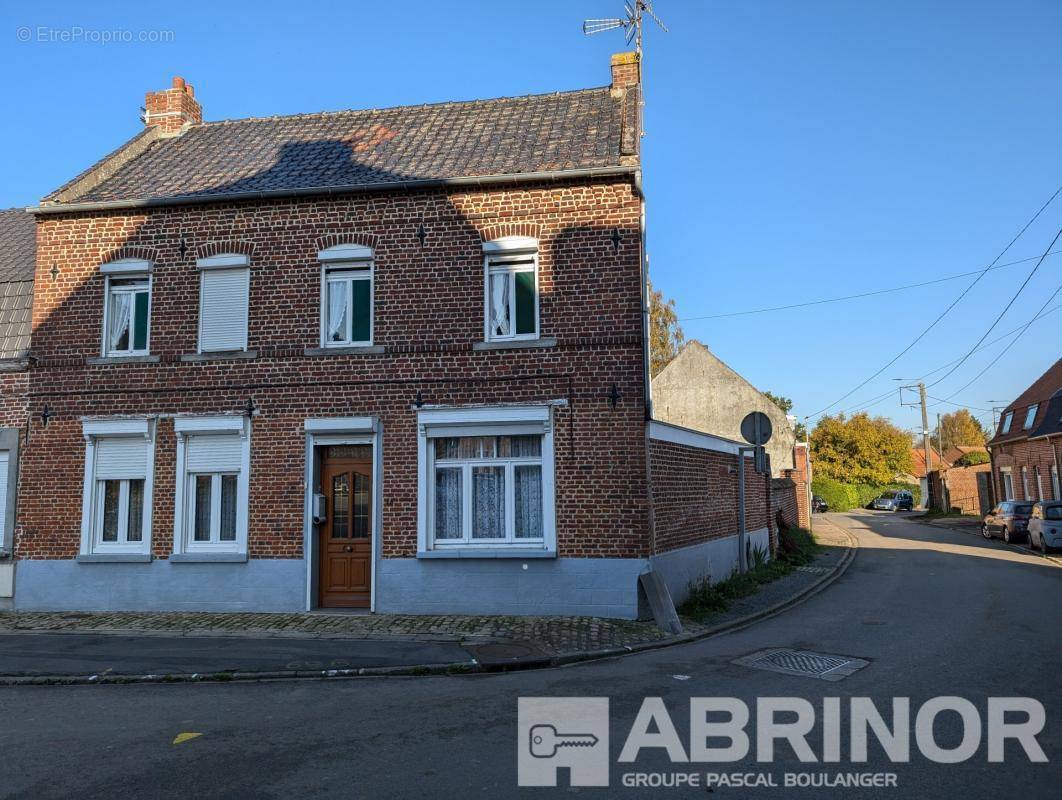 Maison à AUCHY-LEZ-ORCHIES