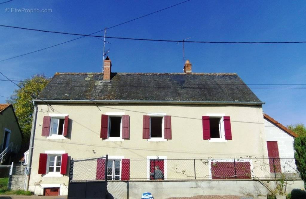 Maison à CHATILLON-EN-BAZOIS