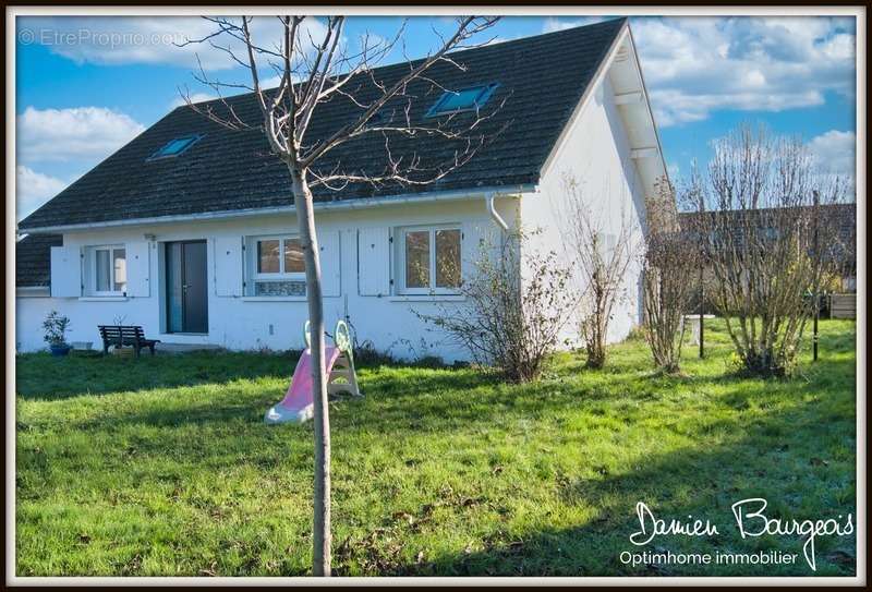 Maison à SAUVERNY