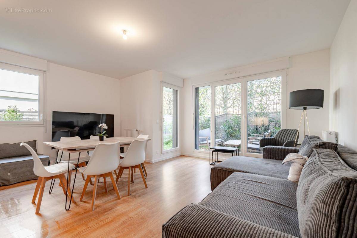 Appartement à VAIRES-SUR-MARNE