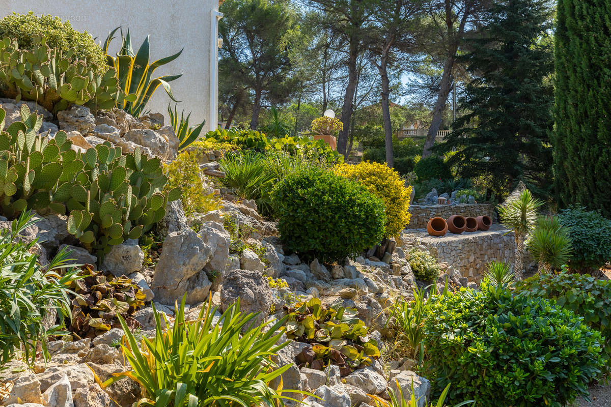 Maison à ENSUES-LA-REDONNE