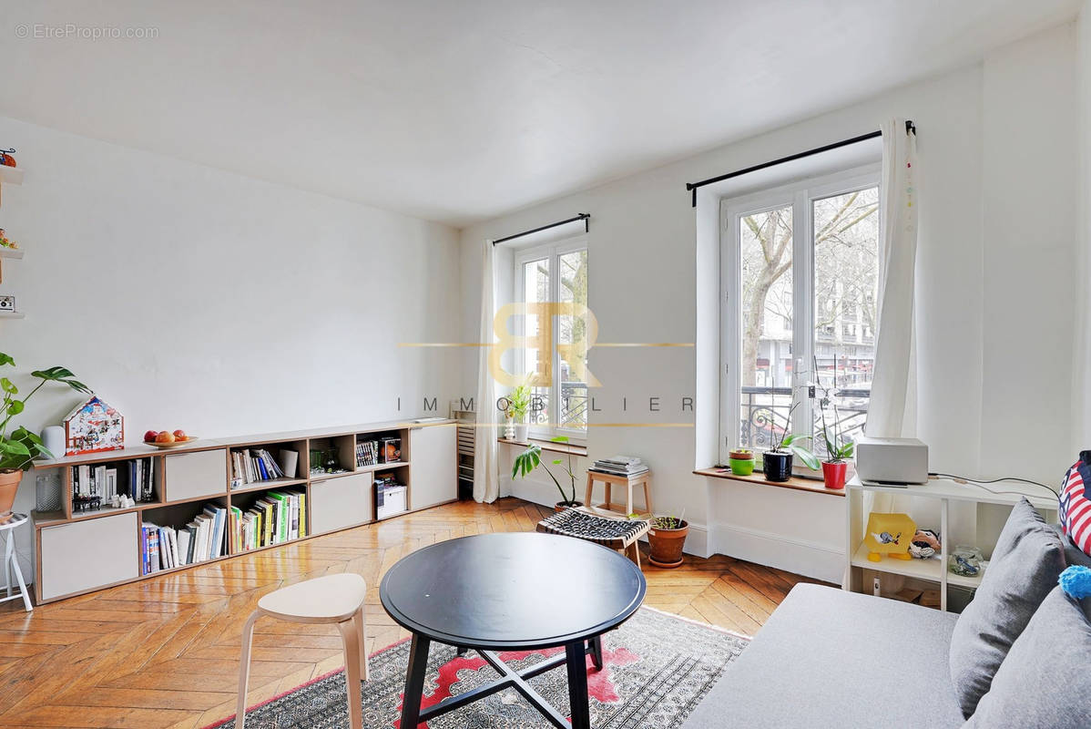 Appartement à PARIS-12E