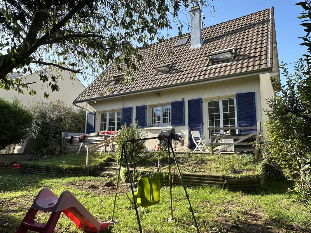 Maison à BROU-SUR-CHANTEREINE