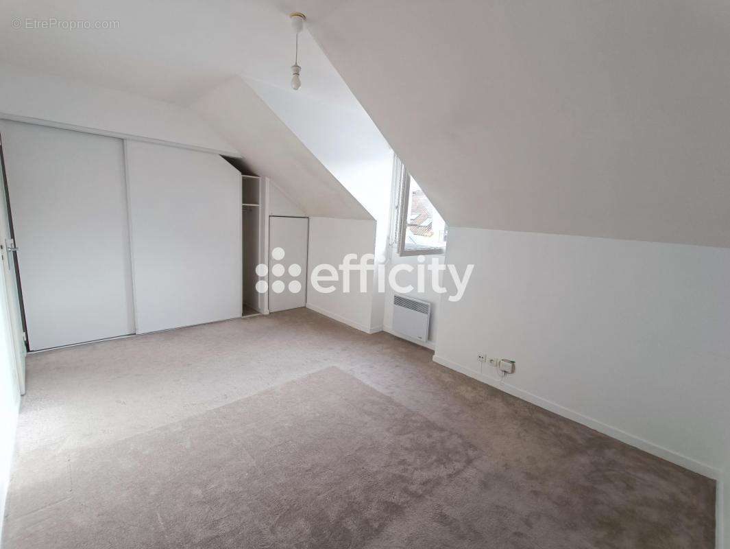 Appartement à SAINT-SEBASTIEN-SUR-LOIRE