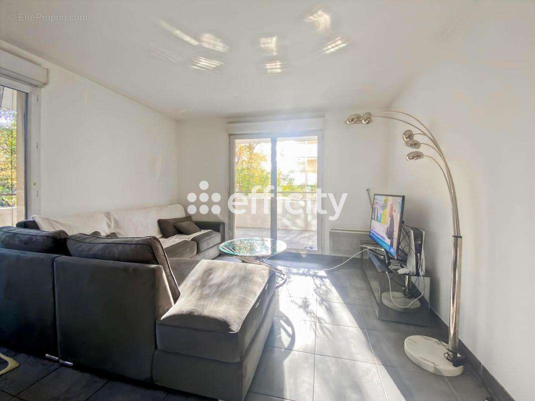 Appartement à MARSEILLE-11E