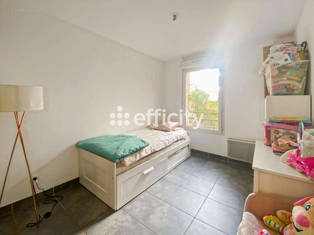 Appartement à MARSEILLE-11E