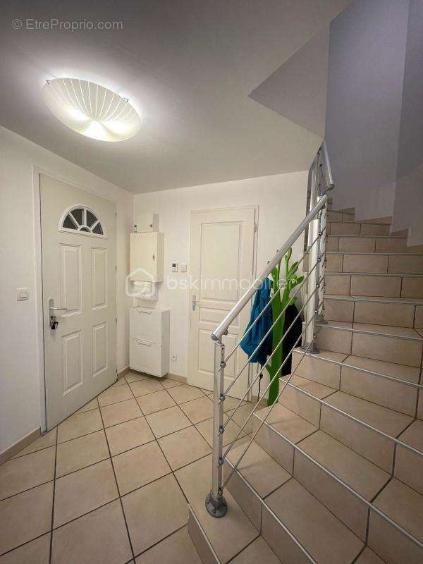 Appartement à VIMINES