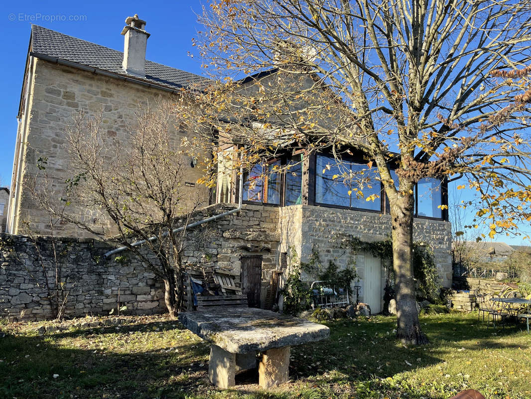 Maison à SEVERAC-LE-CHATEAU