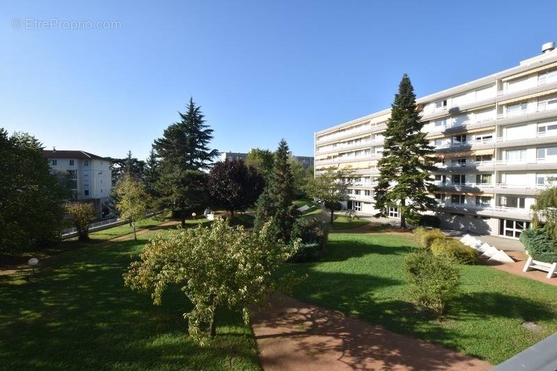 Appartement à CALUIRE-ET-CUIRE