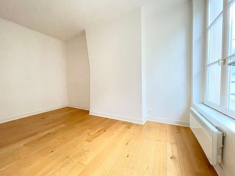 Appartement à PARIS-6E