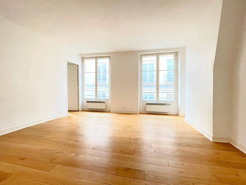 Appartement à PARIS-6E