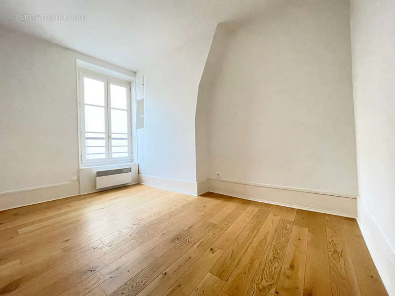 Appartement à PARIS-6E