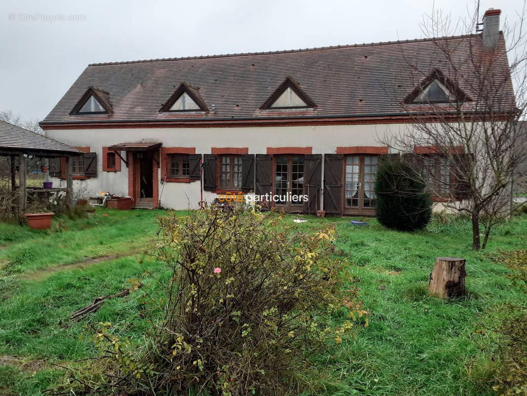 Maison à MOULON