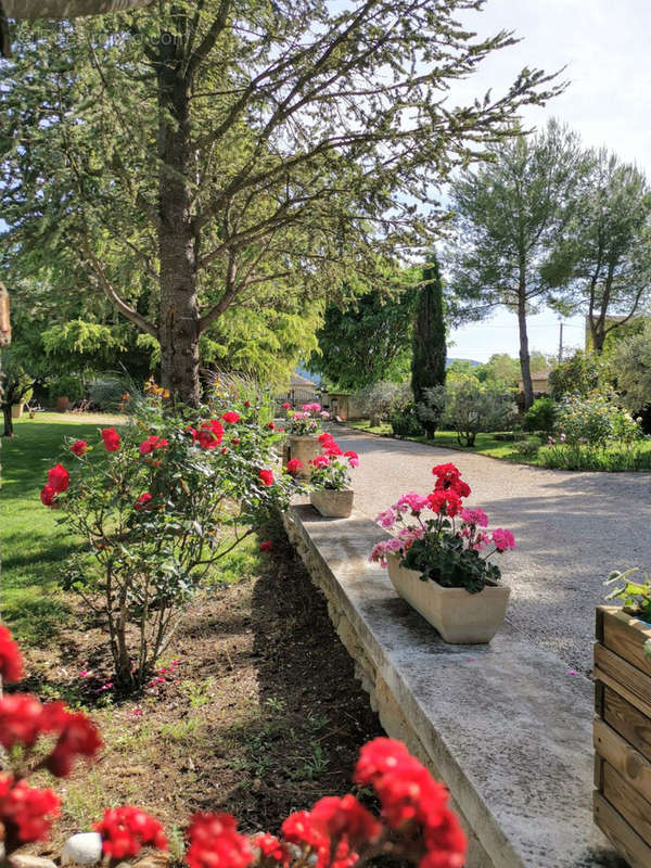 Maison à CABRIERES-D&#039;AVIGNON