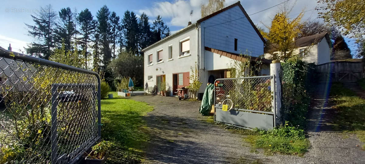 Maison à SAINT-DIZIER-LEYRENNE