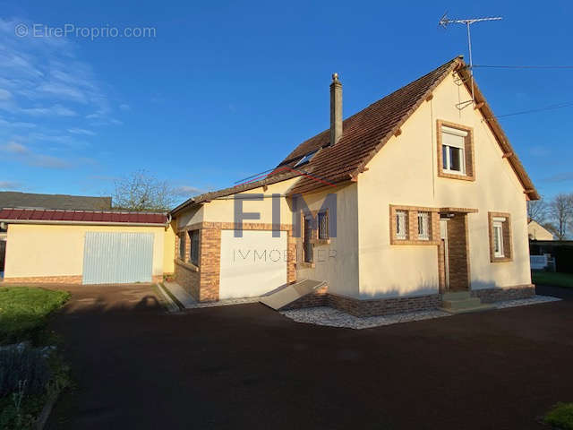 Maison à BETHENCOURT-SUR-MER