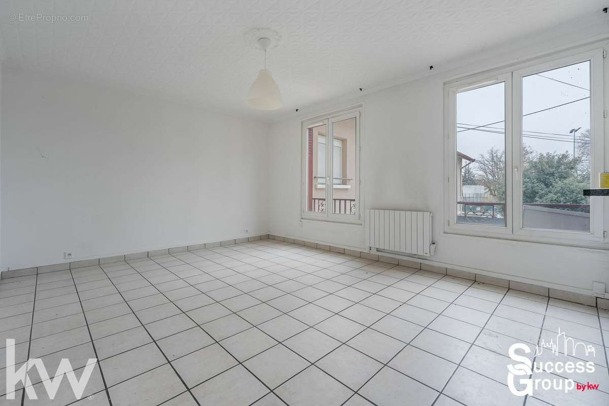 Appartement à LYON-8E