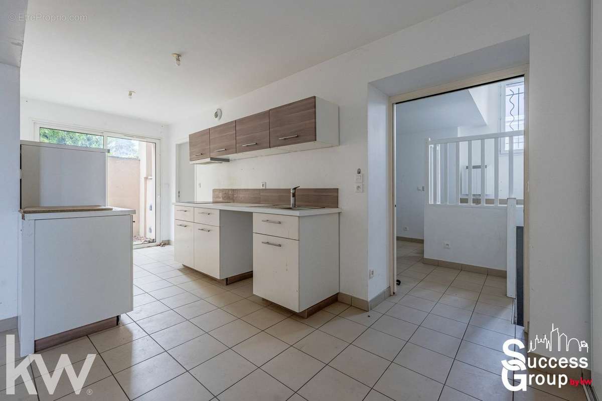 Appartement à LYON-8E