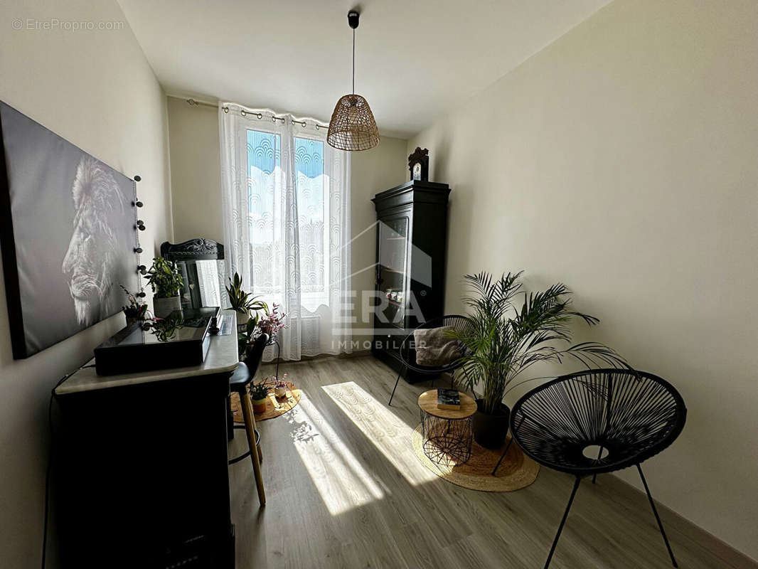 Appartement à ROQUEVAIRE