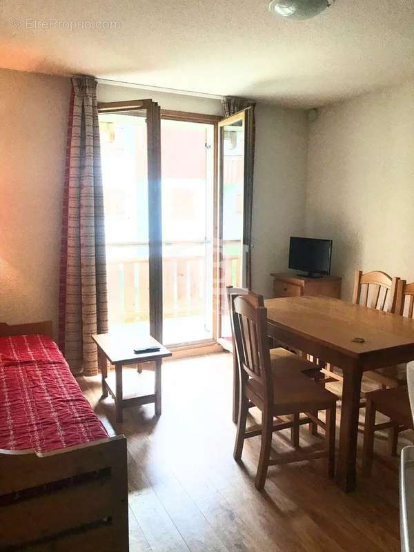 Appartement à ALBIEZ-MONTROND