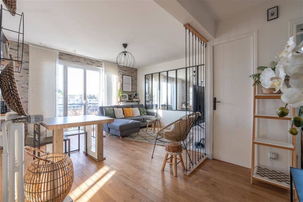 Appartement à LE PERREUX-SUR-MARNE