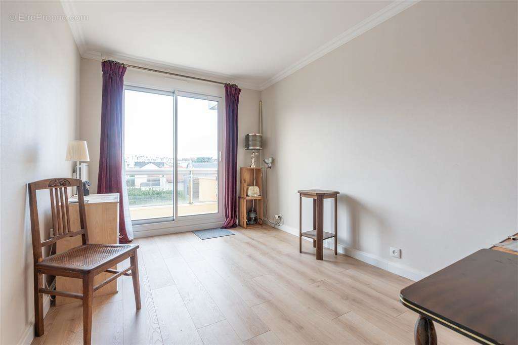 Appartement à LE PERREUX-SUR-MARNE