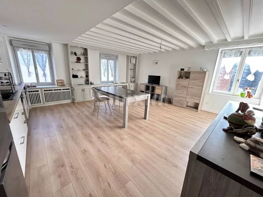 Appartement à AUXONNE