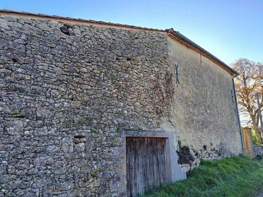 Maison à SAUVETERRE-DE-GUYENNE