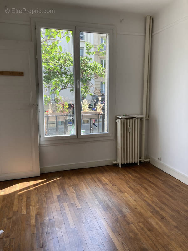 Appartement à PARIS-19E