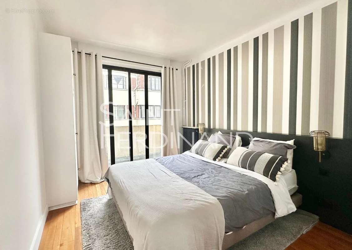 Appartement à NEUILLY-SUR-SEINE