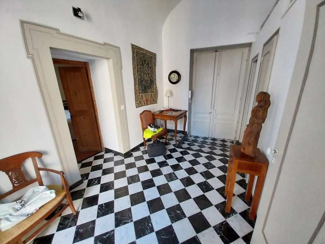 Appartement à MENTON