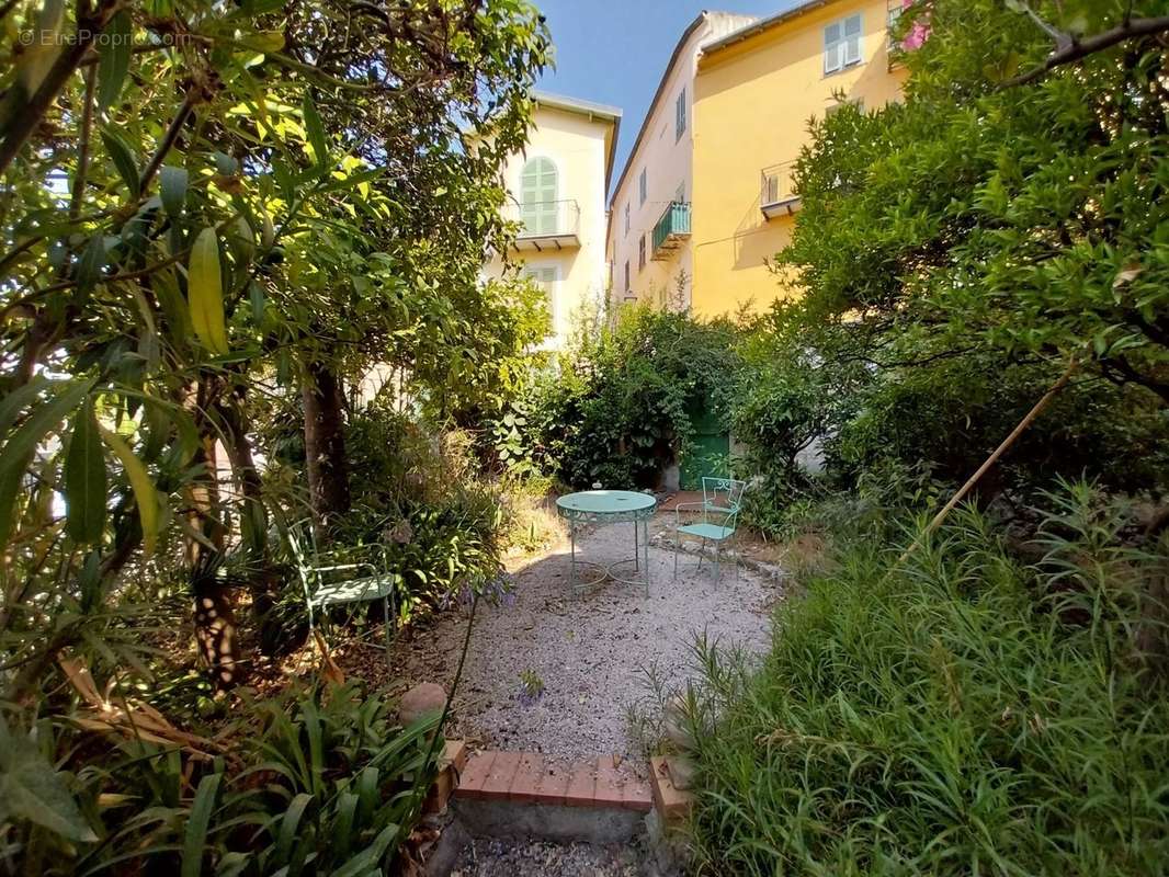 Appartement à MENTON