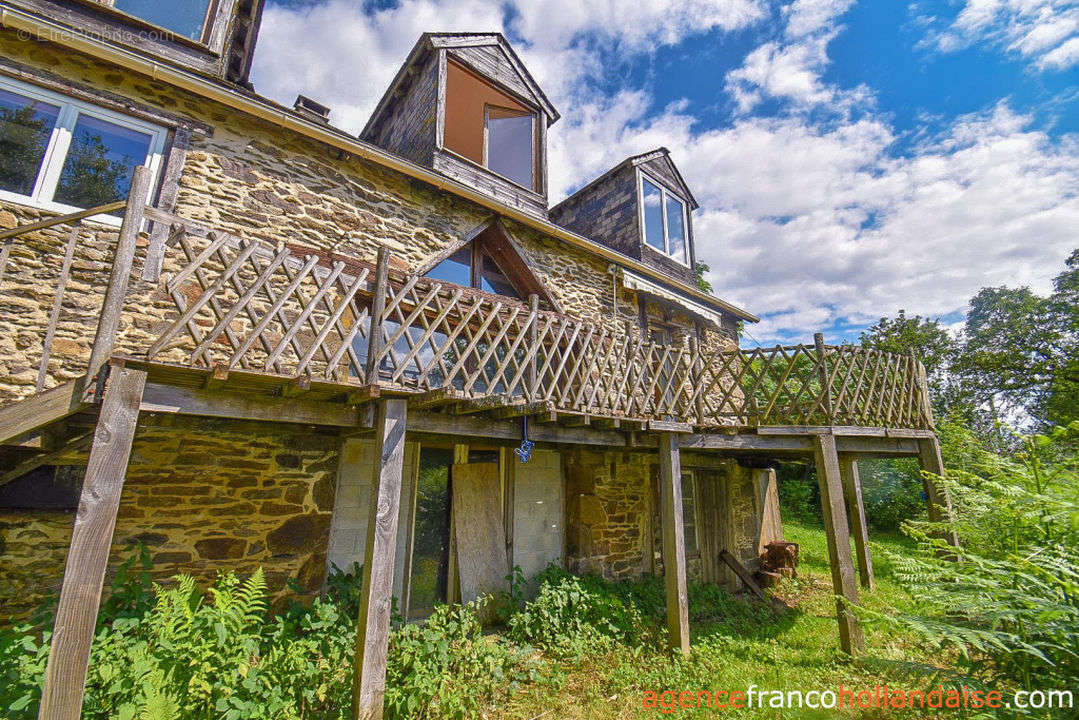 Maison à LA CROISILLE-SUR-BRIANCE