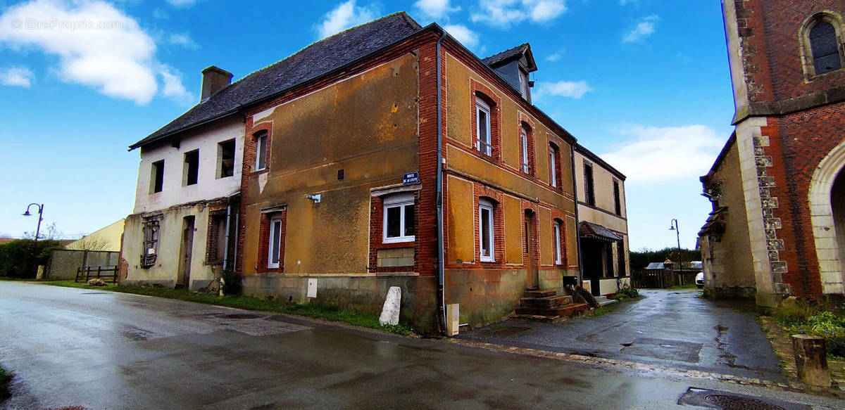 Maison à CHAMPROND-EN-GATINE