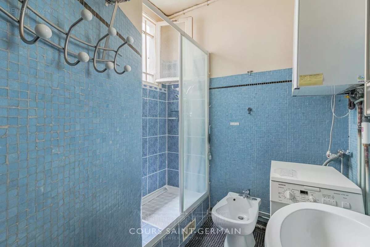 Appartement à PARIS-14E