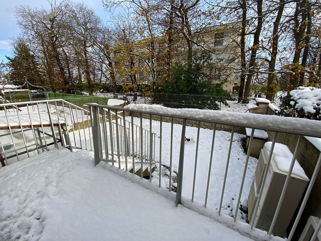 Maison à LES CLAYES-SOUS-BOIS