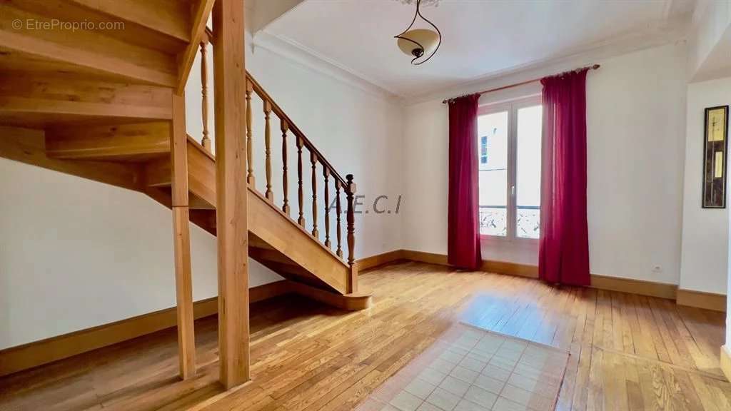 Appartement à ASNIERES-SUR-SEINE