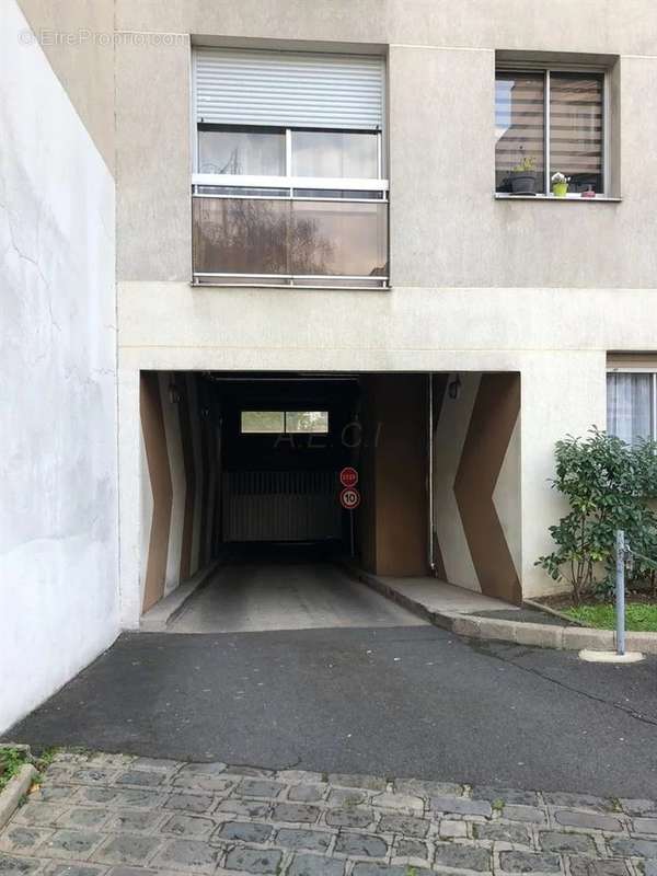 Parking à ASNIERES-SUR-SEINE