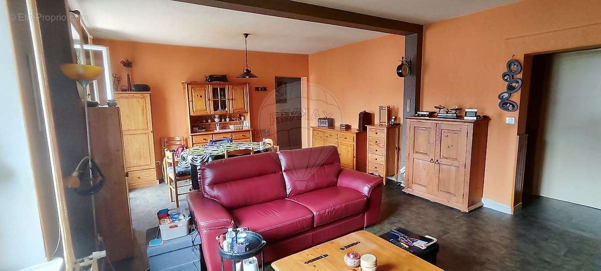 Appartement à THAON-LES-VOSGES