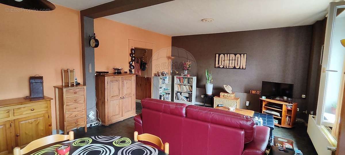 Appartement à THAON-LES-VOSGES