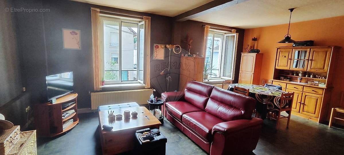 Appartement à THAON-LES-VOSGES