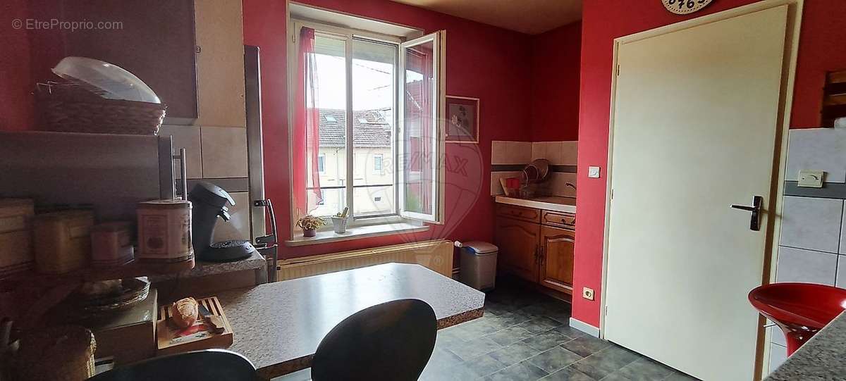 Appartement à THAON-LES-VOSGES